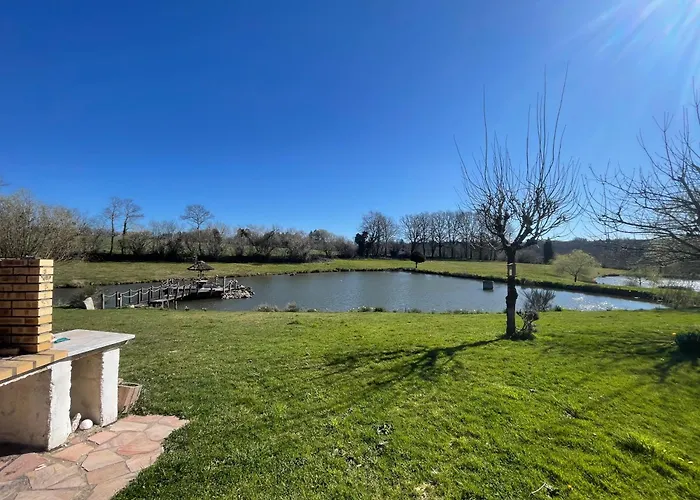 Deneb Apartamento Mialet (Dordogne)