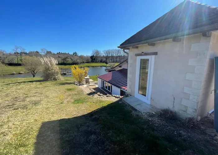 Deneb Mialet (Dordogne)